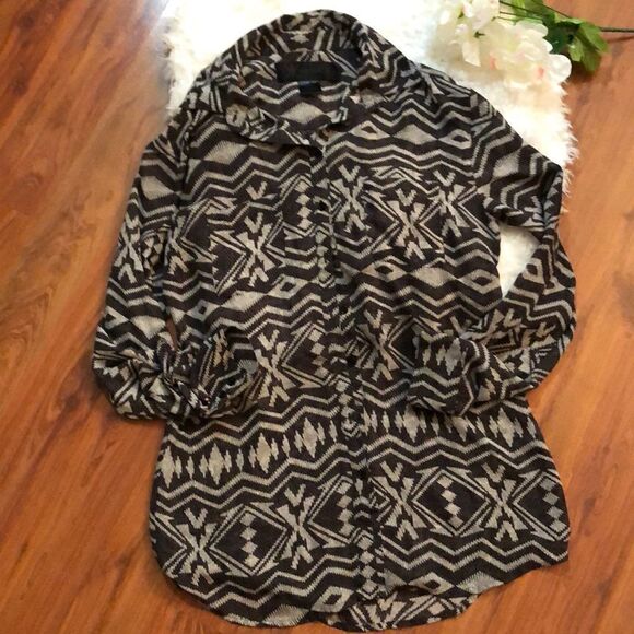 Kardashian Collection Chiffon button down blouse - Picture 2 of 8